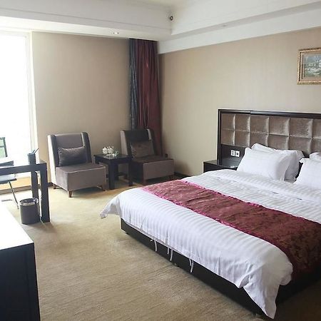 Weishi International Hotel Qing Zhou Exterior foto