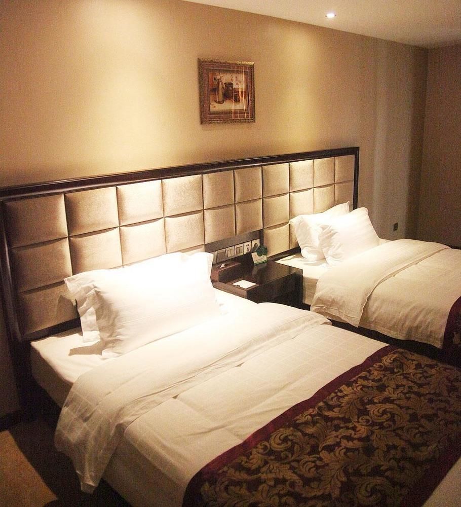 Weishi International Hotel Qing Zhou Exterior foto